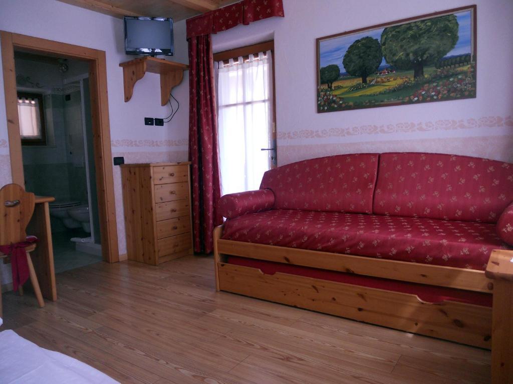 Hotel Garni Salvanel Cavalese Quarto foto
