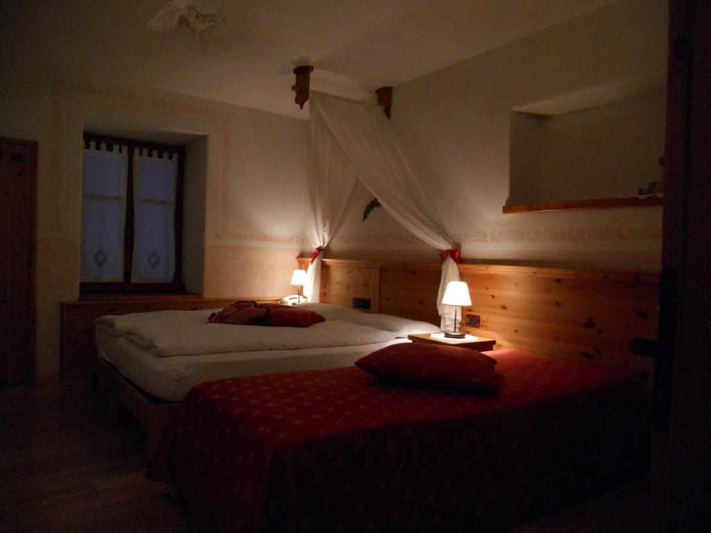 Hotel Garni Salvanel Cavalese Quarto foto